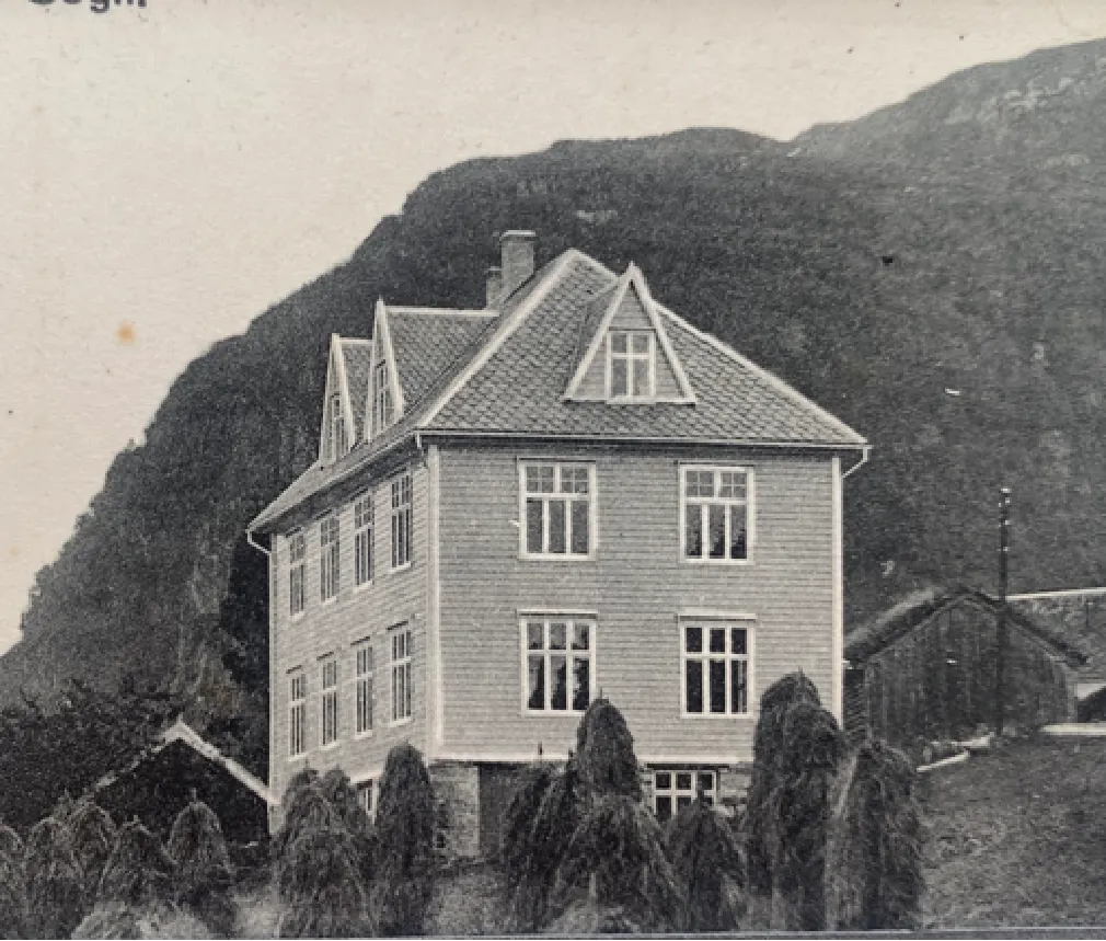 Den Gamle Banken i Brekke